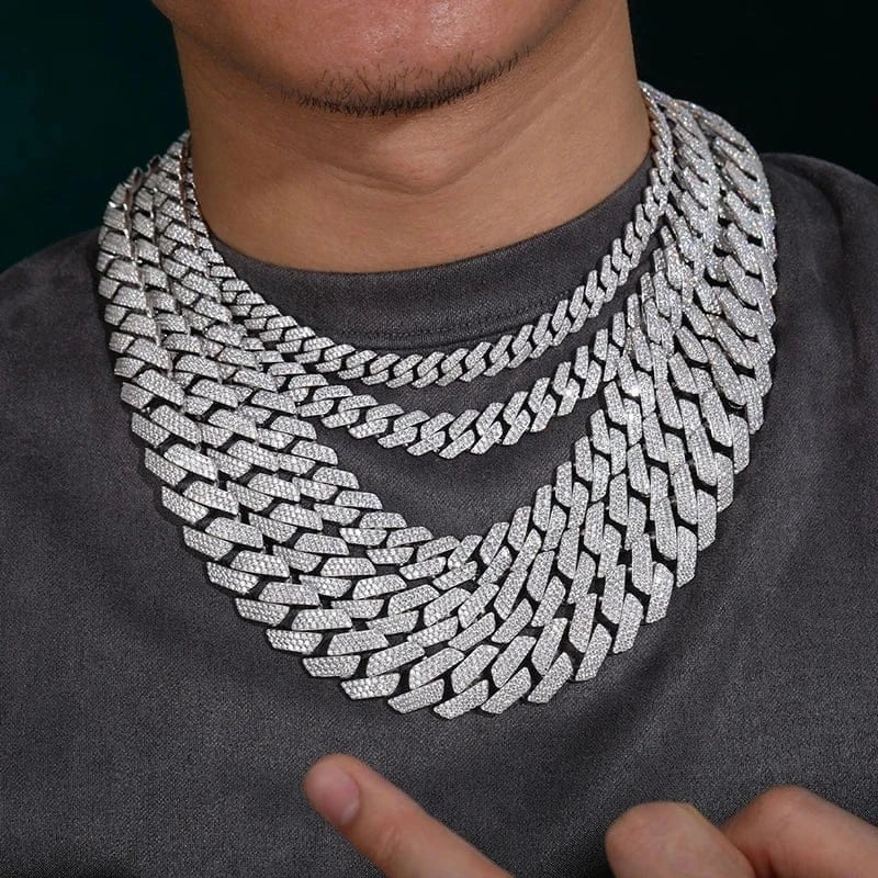 Square-Edge Cuban Link Chain – “Arctic Edge” Edition - The Gold Supply